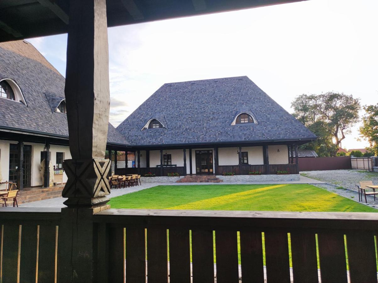 Ograda Bunicilor Vila Baia de Fier Exterior foto